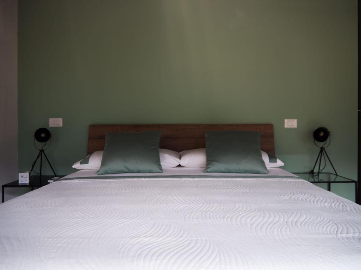 La Terrazza Sulle Vigne B&B Корте Франка Экстерьер фото